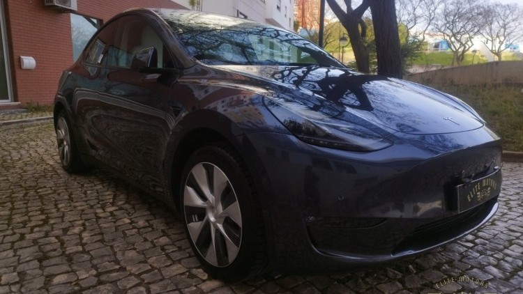 Tesla Model Y Long Range Dual Motor AWD