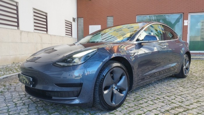 Tesla Model 3 Standard Range Plus RWD