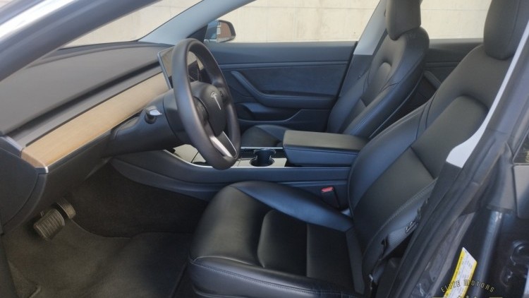 Tesla Model 3 Standard Range Plus RWD