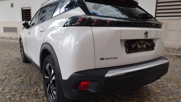 Peugeot 2008 e-2008 136ch Allure